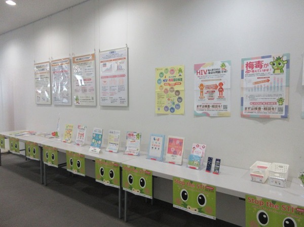 中央図書館パネル展示画像２